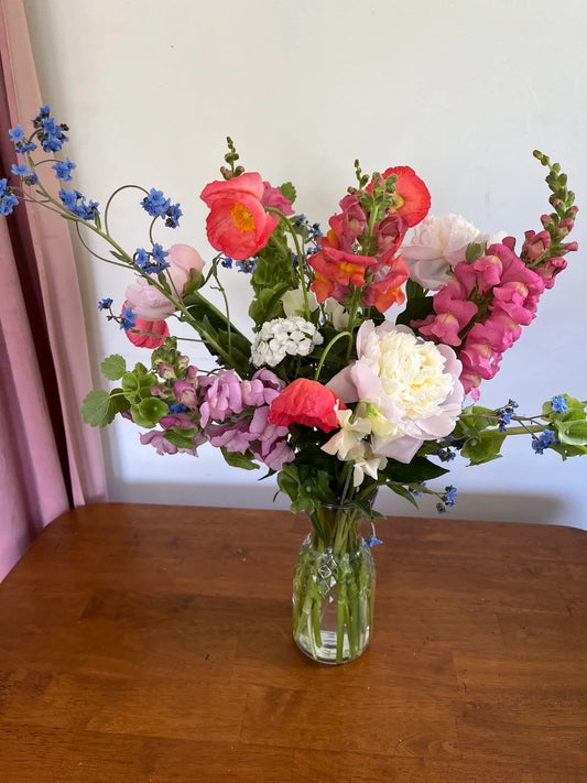 Seasonal Flower Arrangement - Medium